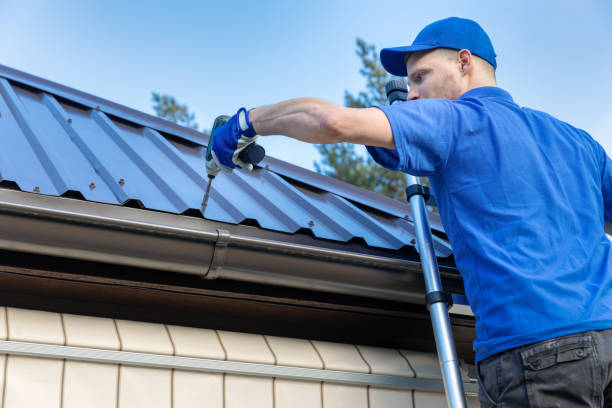 Best Flat Roofing  in Howard, WI